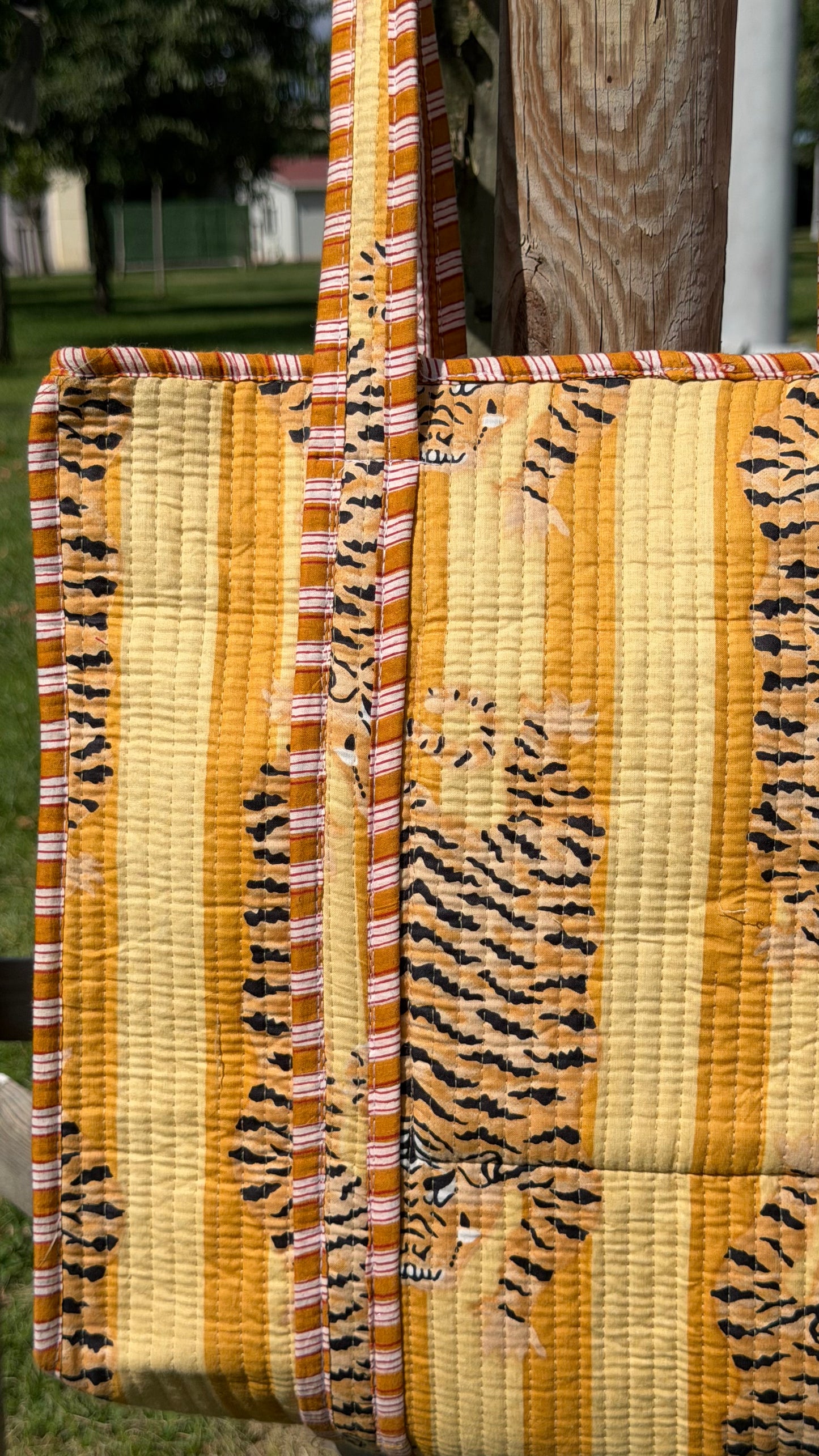 Kaplam Detaylı Tote Bag