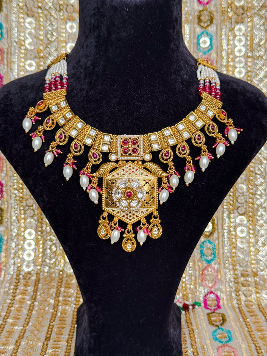 Kundan ve Polki Füzyon Altın Seti