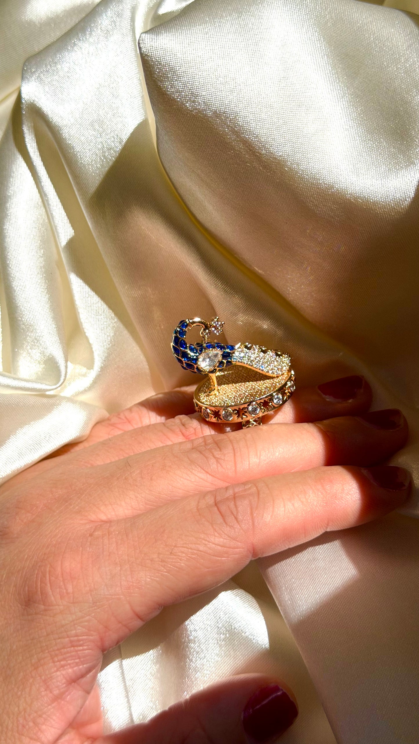Tavus Kuşlu Swarovski Yüzük