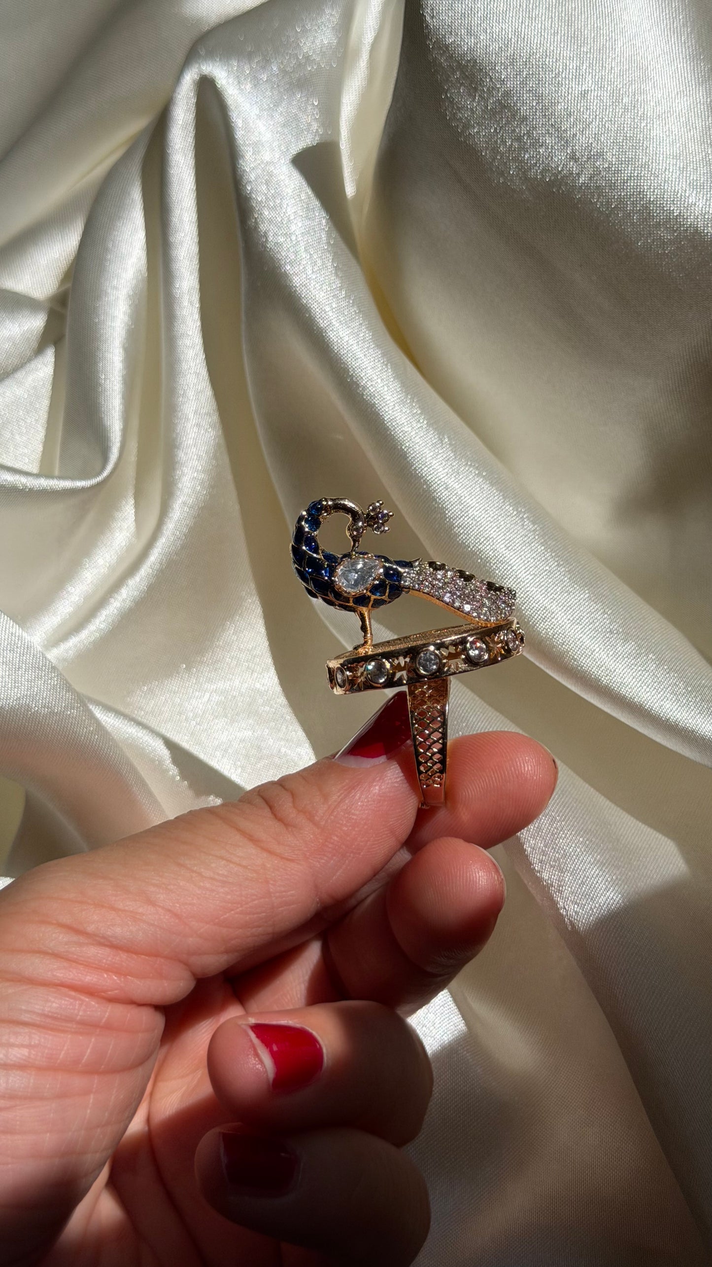 Tavus Kuşlu Swarovski Yüzük