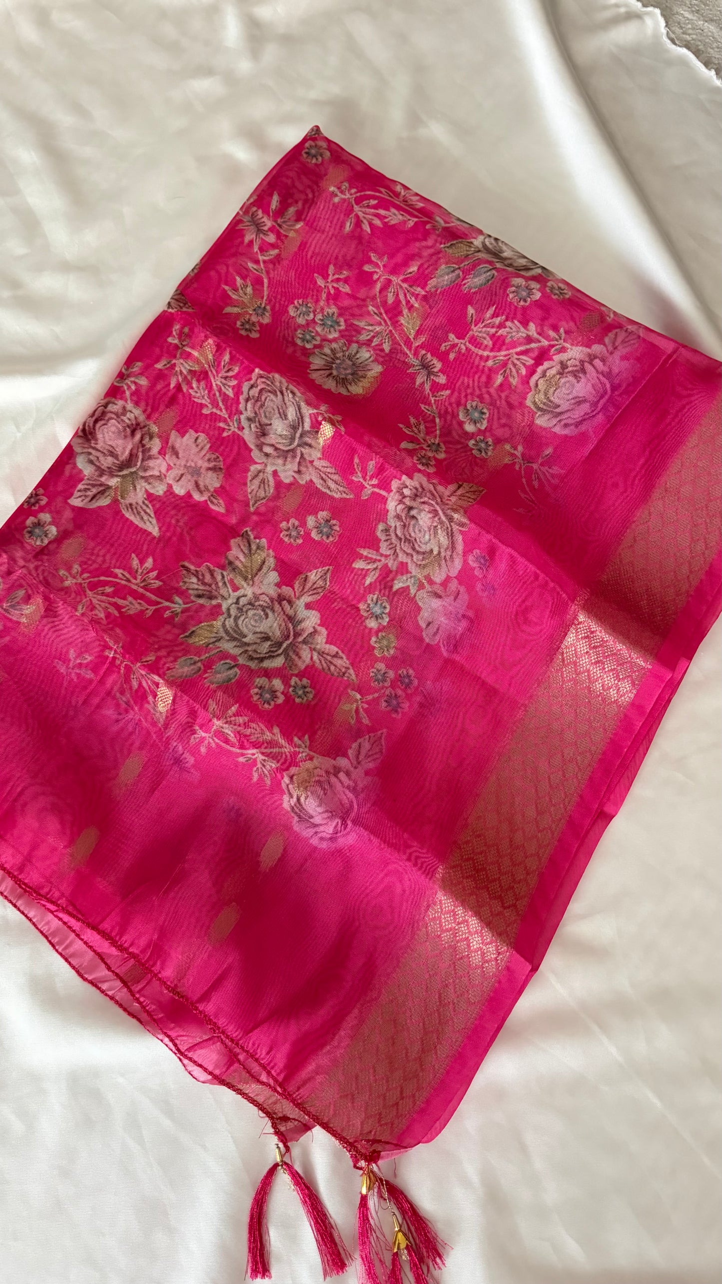 Gulabi Anarkali