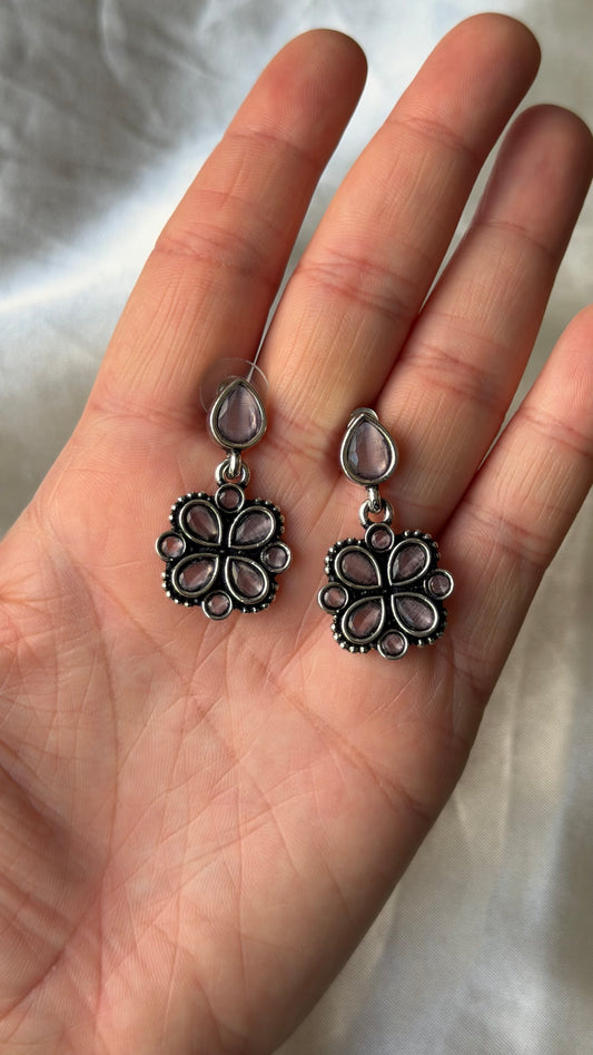 Baby Pink Daisy Earrings