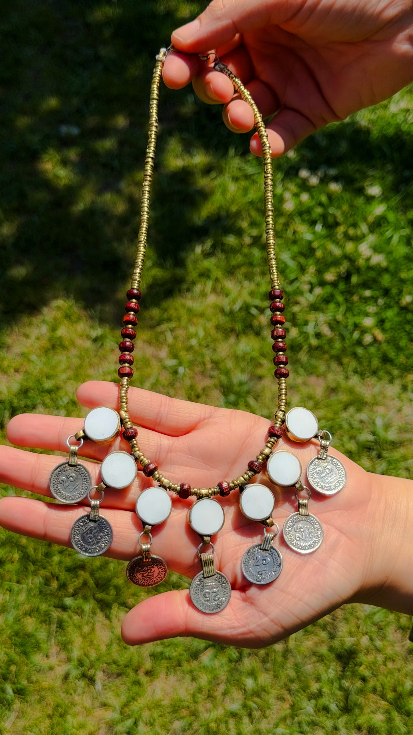Beyaz Vintage Tribal Taşlı Kolye