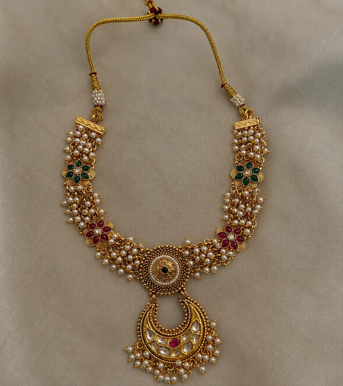 Rajwara Kundan Set